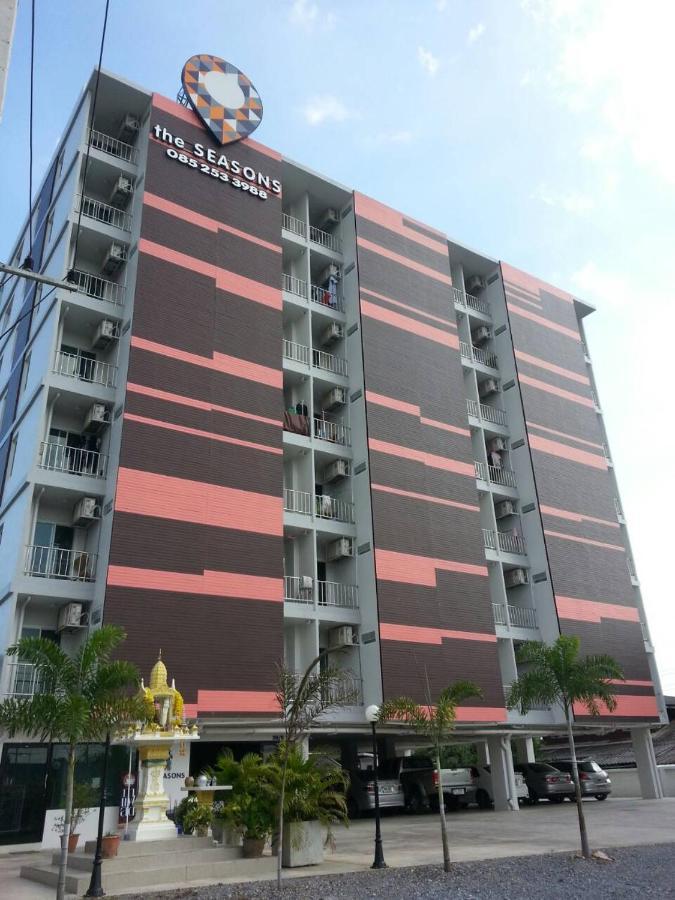 The Seasons Aparthotel Pathum Thani Buitenkant foto