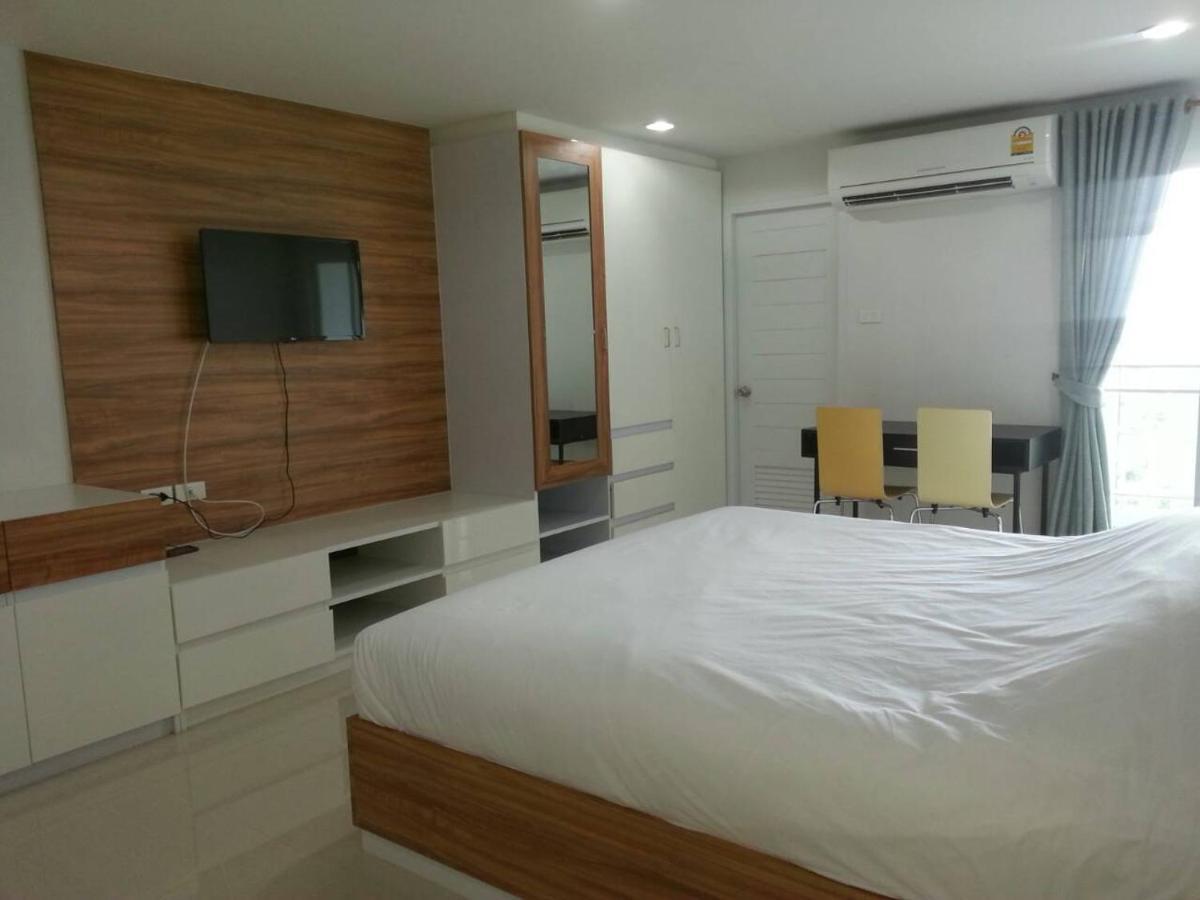 The Seasons Aparthotel Pathum Thani Buitenkant foto