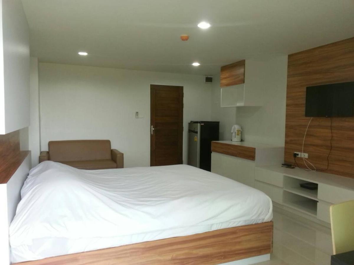 The Seasons Aparthotel Pathum Thani Buitenkant foto