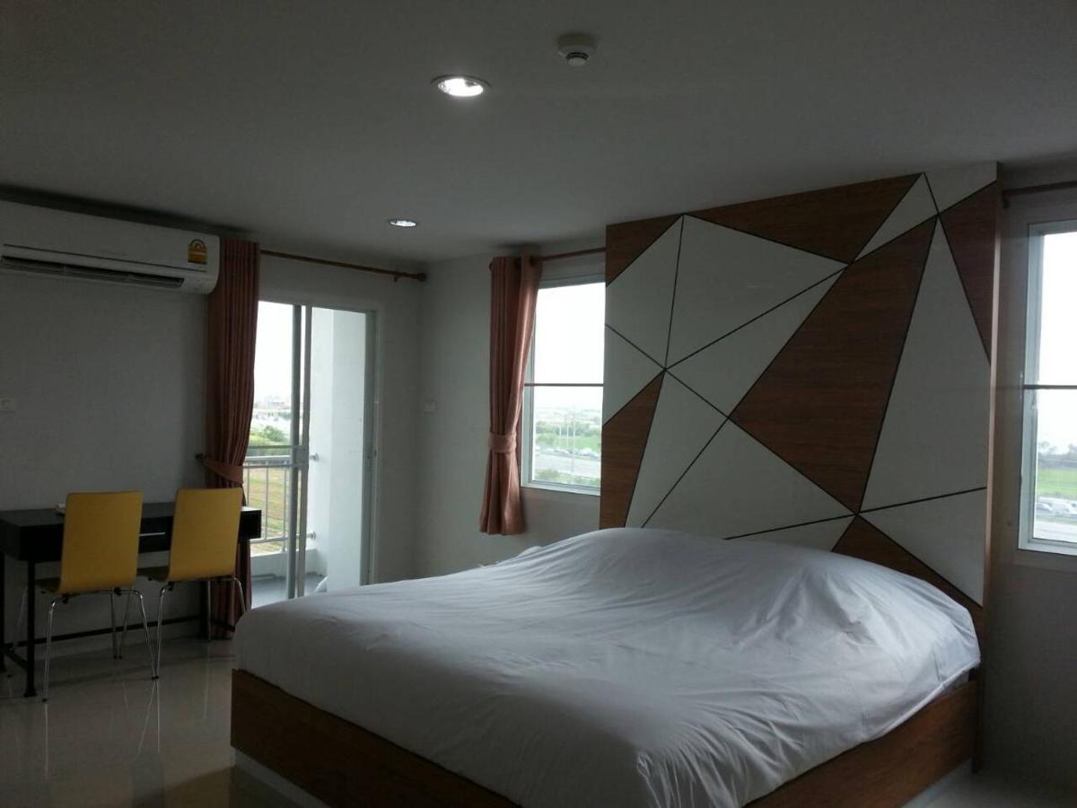 The Seasons Aparthotel Pathum Thani Buitenkant foto