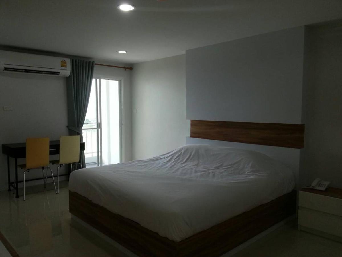 The Seasons Aparthotel Pathum Thani Buitenkant foto